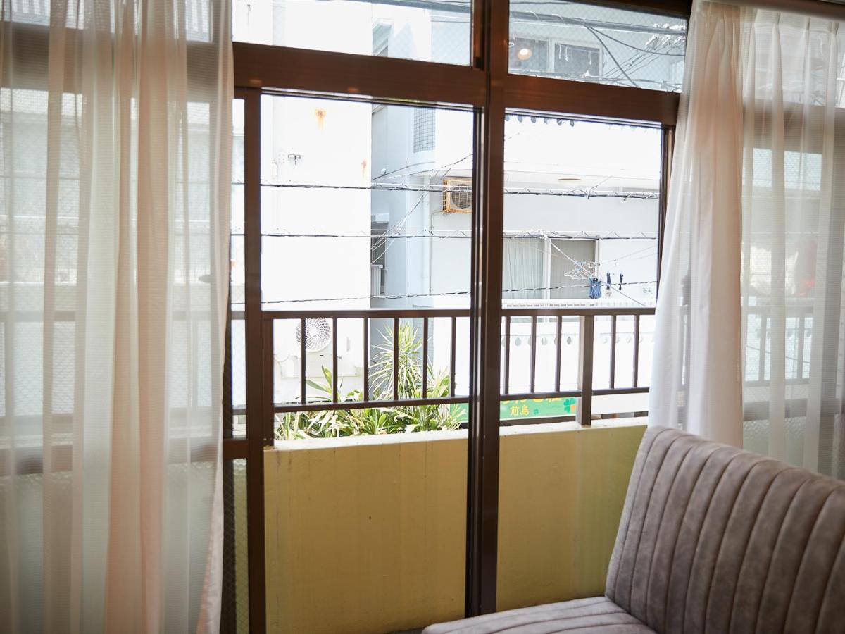 Guest House II Rokumarukan Naha Bagian luar foto