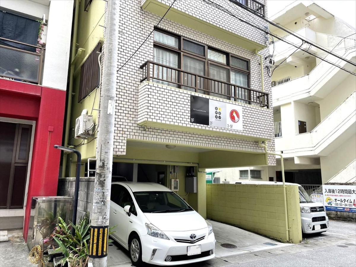Guest House II Rokumarukan Naha Bagian luar foto